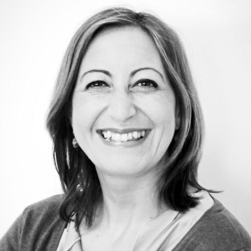 Mag. Carmen Carmona Fernández